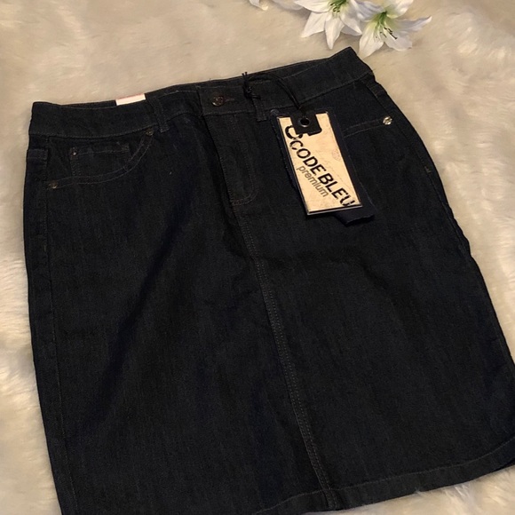 Classic Denim Skirt - Picture 2 of 8